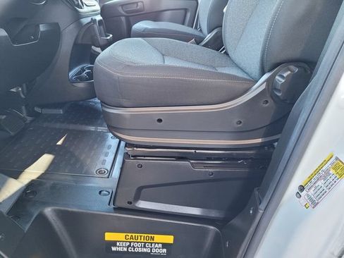 Used 2025 RAM ProMaster 2500 w/ U-Haul Equipment Group FWD image 17