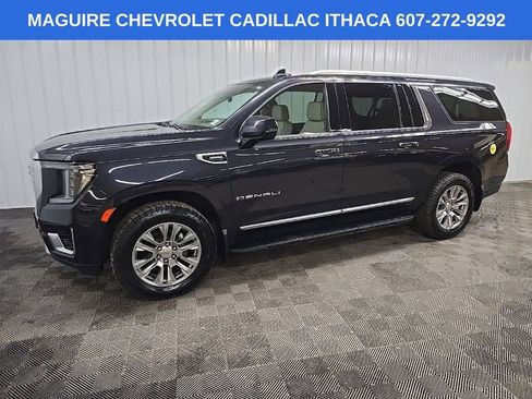 Used 2023 GMC Yukon XL Denali AWD/4WD image 6