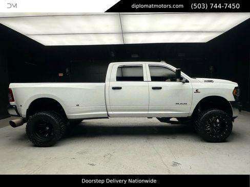Used 2019 RAM 3500 Tradesman image 7