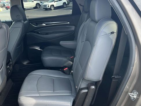 Used 2020 Buick Enclave Premium image 20