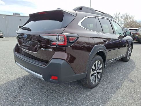 Certified 2025 Subaru Outback Limited image 5