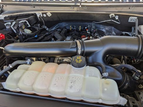 Used 2024 Ford Expedition Limited image 24