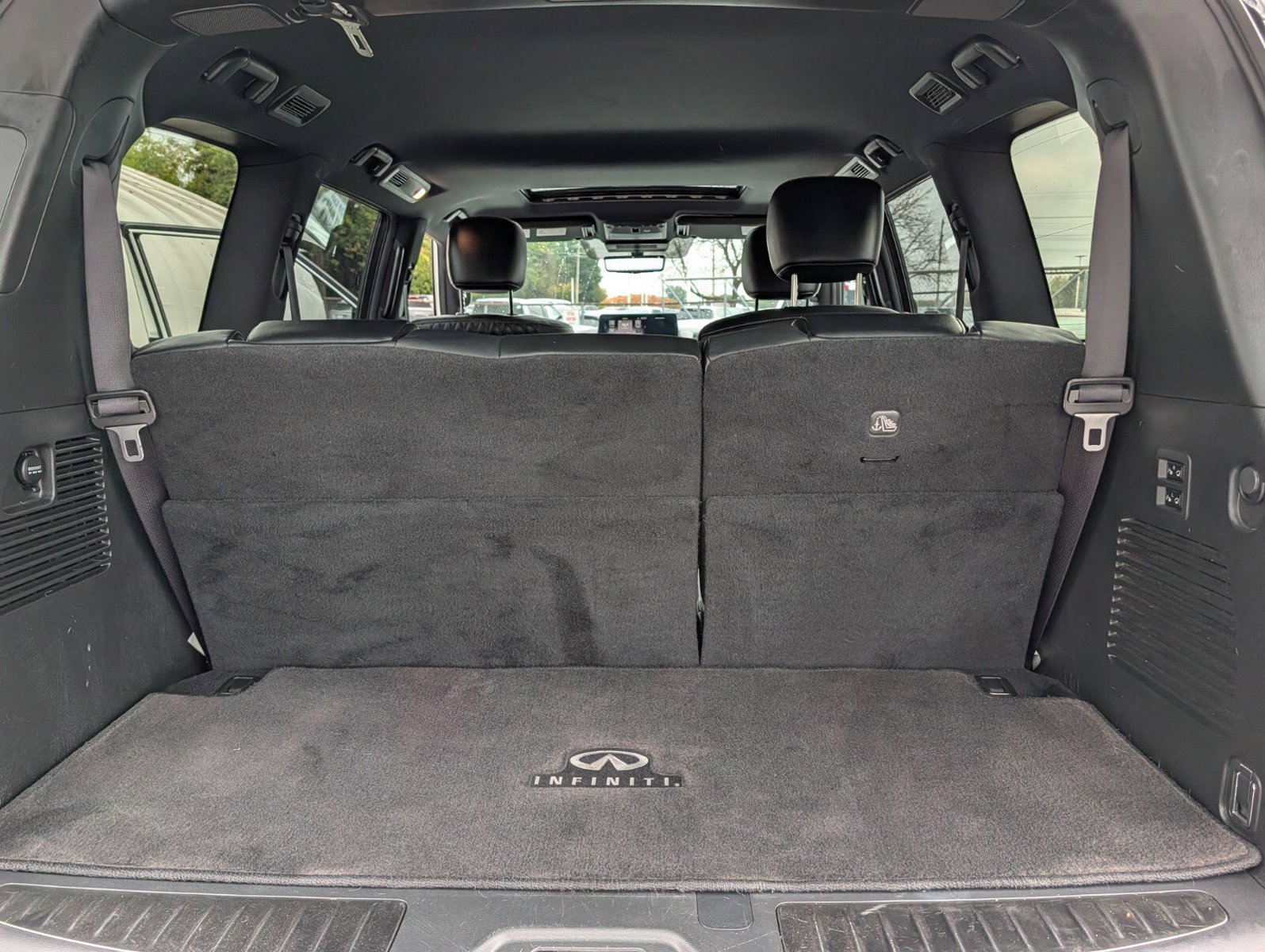 Used 2024 INFINITI QX80 Sensory AWD/4WD image 29