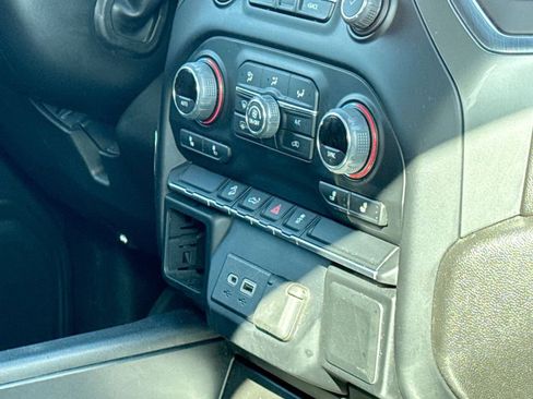 Used 2022 Chevrolet Silverado 1500 LT Trail Boss w/ LPO, Dark Essentials Package image 13