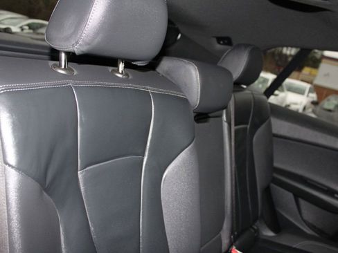 Used 2019 Audi Q8 Premium image 35