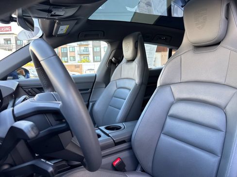 Certified 2024 Porsche Taycan 4 Cross Turismo AWD/4WD image 5