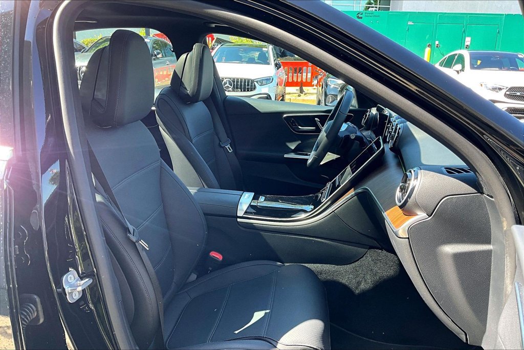 Used 2026 Mercedes-Benz C 300 4MATIC Sedan image 7