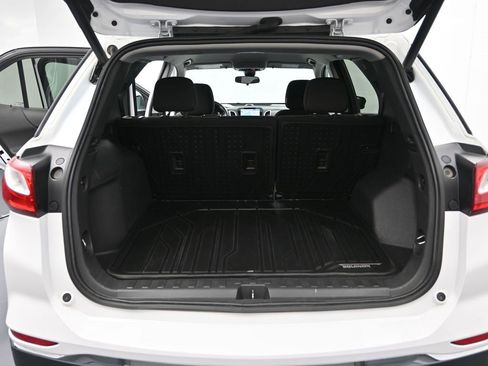 Used 2021 Chevrolet Equinox LT image 18