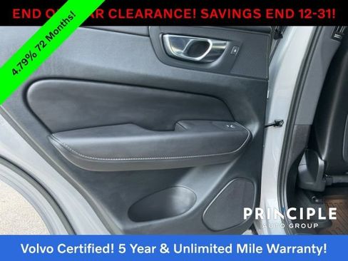 Certified 2023 Volvo XC60 B5 Ultimate w/ Protection Package Premier image 28