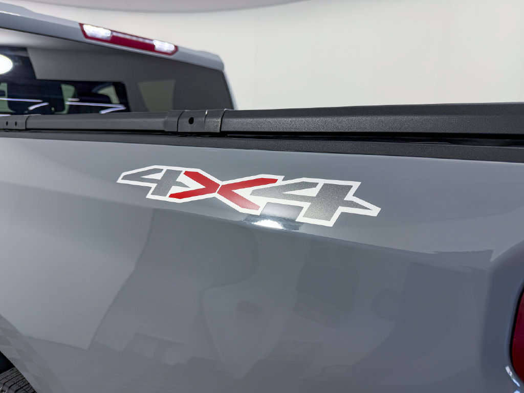 Used 2024 Chevrolet Silverado 1500 Custom w/ Turbomax Blackout Package AWD/4WD image 12