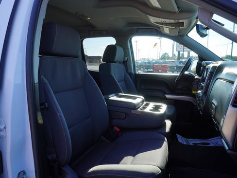 Used 2018 Chevrolet Silverado 1500 LT w/ All Star Edition image 28