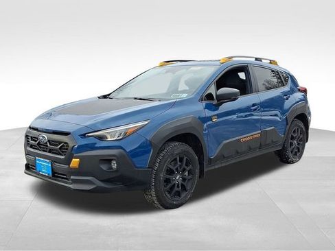 Used 2025 Subaru Crosstrek 2.5i Wilderness w/ Wilderness Package image 3