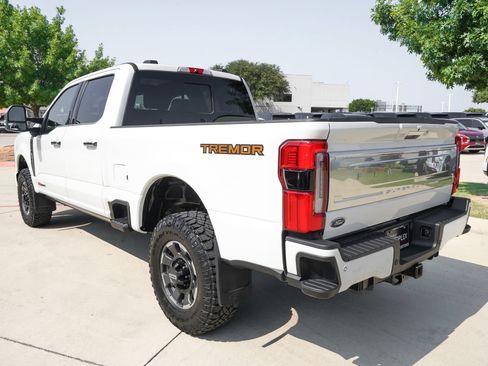 Used 2024 Ford F250 Platinum w/ Tremor Off-Road Package AWD/4WD image 5
