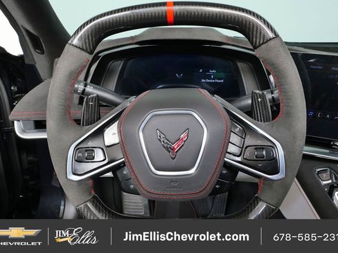 Used 2023 Chevrolet Corvette Z06 RWD image 10