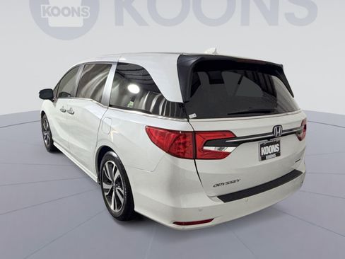 Used 2023 Honda Odyssey Touring image 4