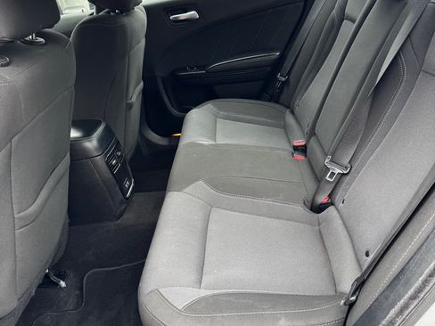 Used 2020 Dodge Charger SXT w/ Blacktop Package RWD image 7