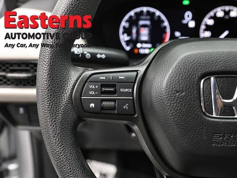 Used 2025 Honda HR-V LX image 15