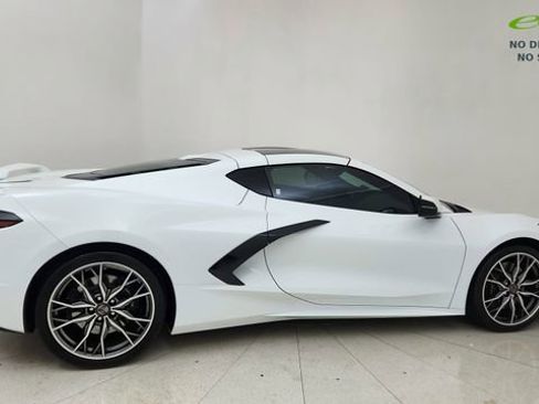 Used 2023 Chevrolet Corvette Stingray Premium Cpe w/ Z51 Performance Package image 6