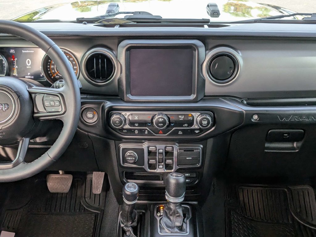Used 2023 Jeep Wrangler Unlimited Sport w/ Sun And Sound Package AWD/4WD image 18