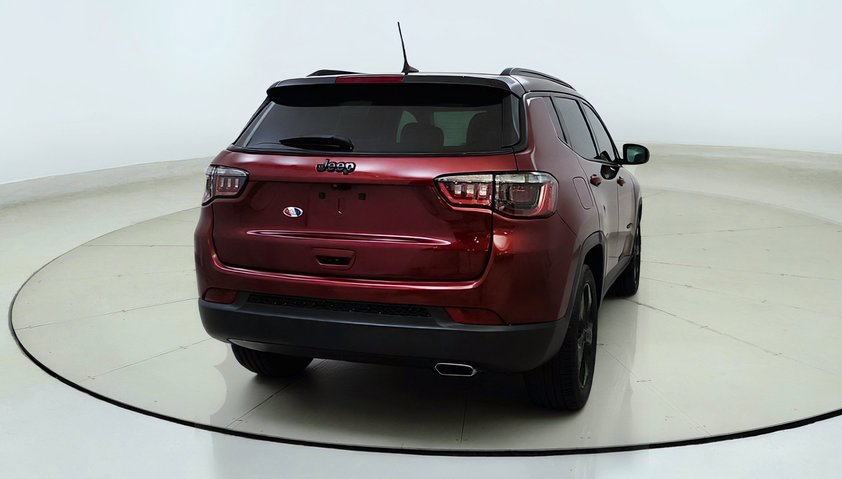 Used 2021 Jeep Compass Latitude w/ Sun and Sound Group FWD image 6