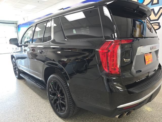 Used 2023 GMC Yukon Denali AWD/4WD image 5