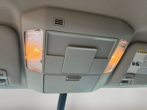 Used 2017 Toyota Tundra SR5 w/ SR5 Upgrade Package image 23