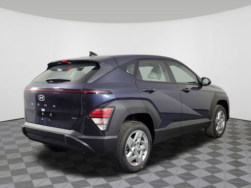 New 2026 Hyundai Kona SE image 3