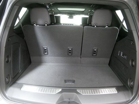 Used 2023 GMC Yukon Denali image 5