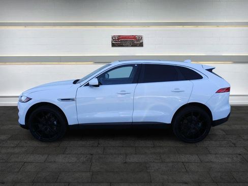Used 2019 Jaguar F-PACE Premium image 7