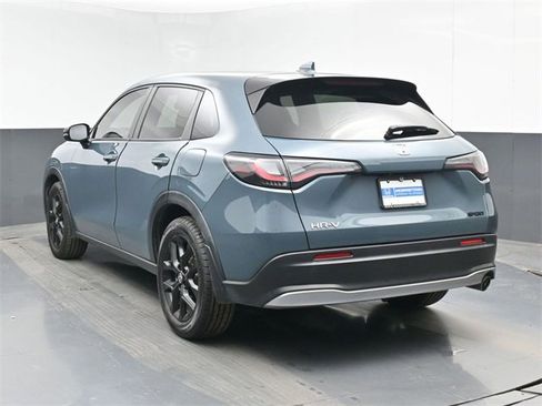 Used 2023 Honda HR-V Sport image 9