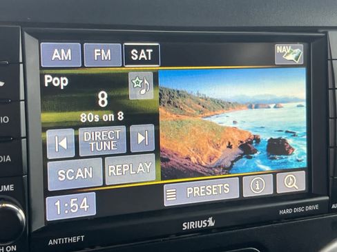 Used 2017 Jeep Wrangler Unlimited Rubicon w/ Connectivity Group image 22