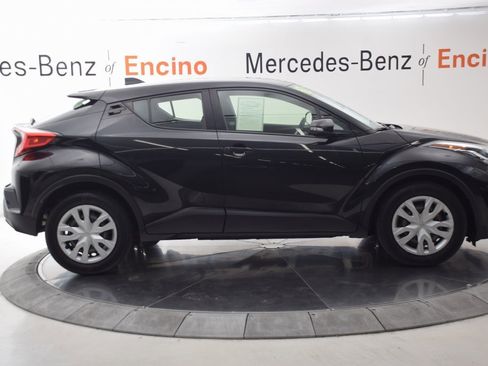 Used 2021 Toyota C-HR LE image 7