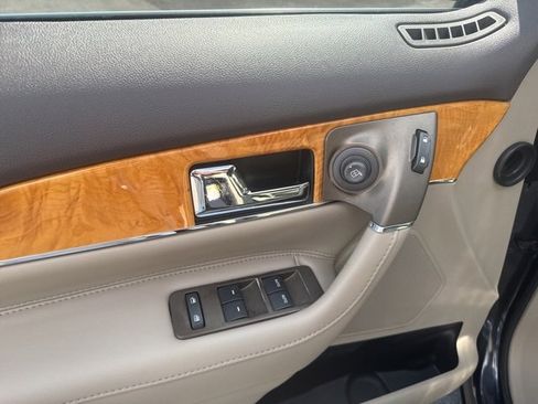 Used 2013 Lincoln MKX FWD image 13