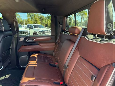 Used 2026 GMC Sierra 2500 Denali Ultimate AWD/4WD image 12