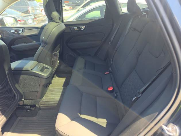 Used 2026 Volvo XC60 B5 Plus AWD/4WD image 3