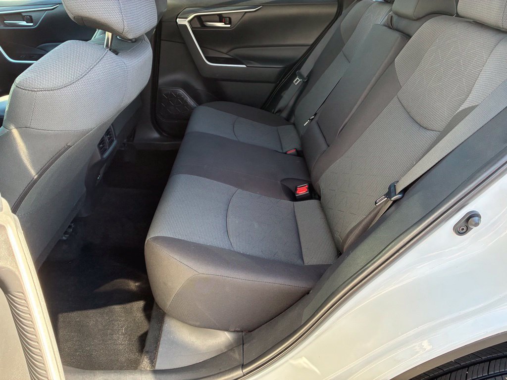 Used 2025 Toyota RAV4 XLE AWD/4WD image 28