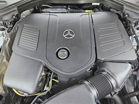 Certified 2026 Mercedes-Benz GLC 300 image 21