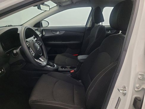 Used 2020 Kia Forte LXS FWD image 17
