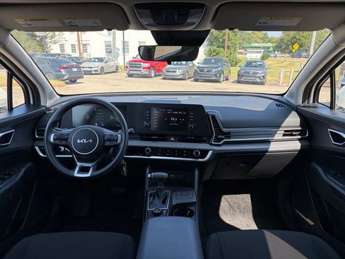 Certified 2023 Kia Sportage LX FWD image 27
