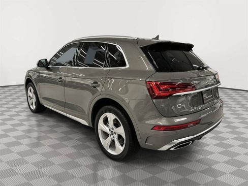 Certified 2025 Audi Q5 2.0T Premium Plus w/ Premium Plus Package AWD/4WD image 7