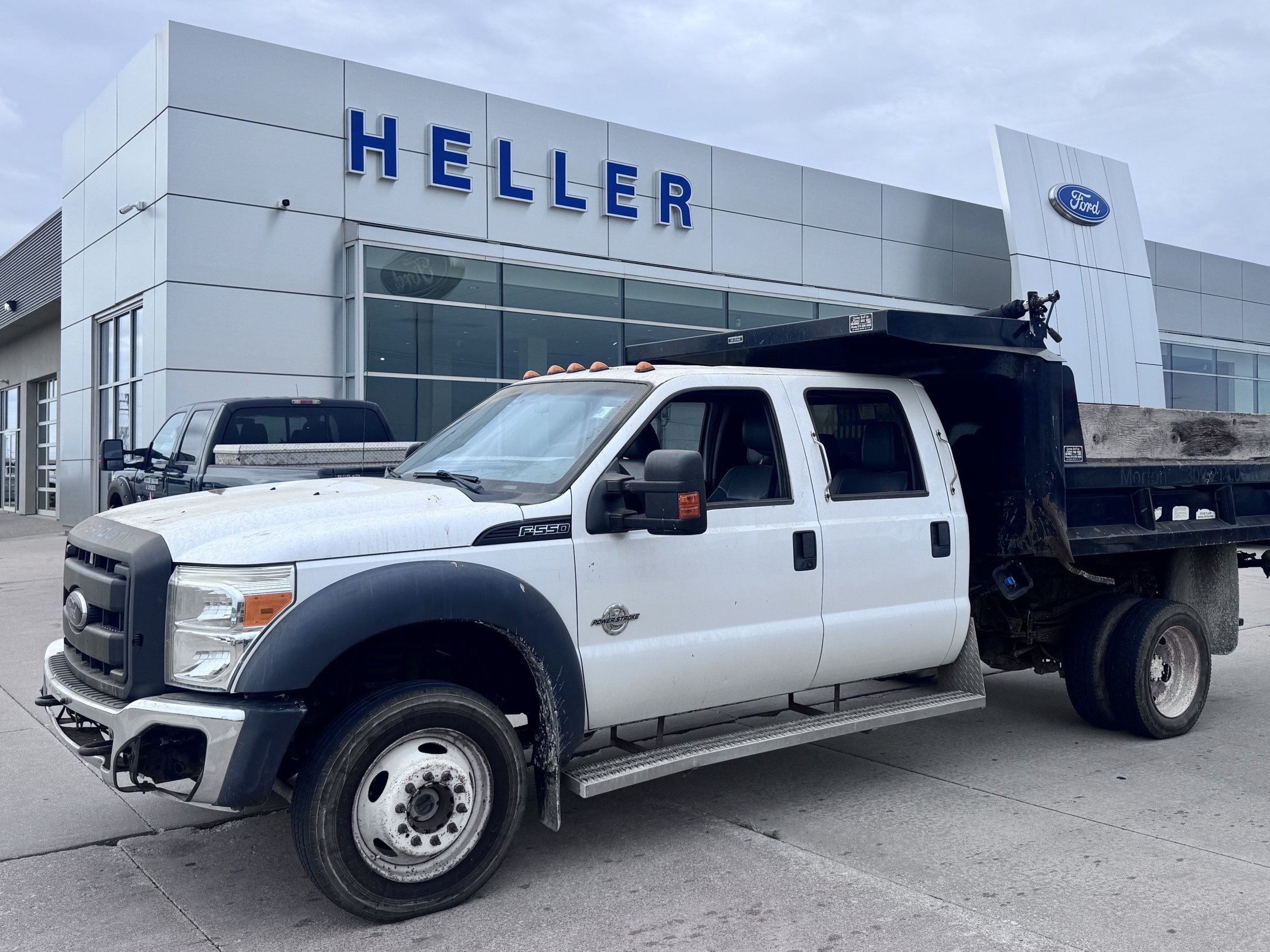 Used 2013 Ford F550 4x4 Crew Cab Super Duty w/ Payload Upgrade Pkg image 3