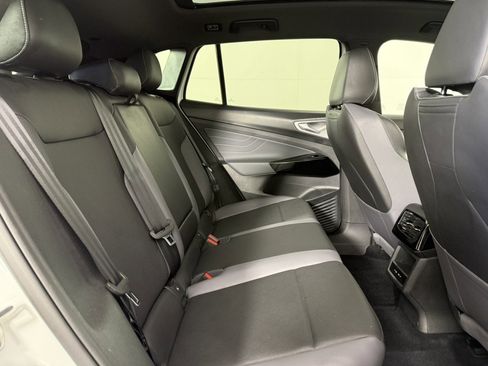 Used 2023 Volkswagen ID.4 Pro S AWD/4WD image 14
