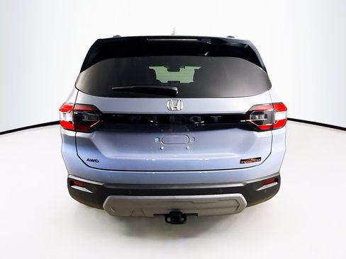 Certified 2025 Honda Pilot TrailSport image 32