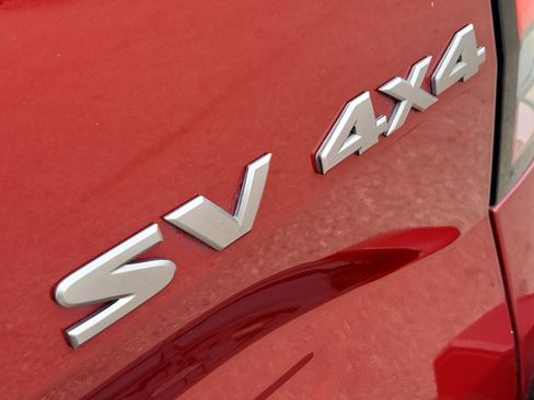 Used 2022 Nissan Frontier SV image 11