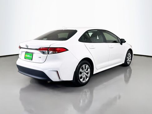 Used 2025 Toyota Corolla LE FWD image 10