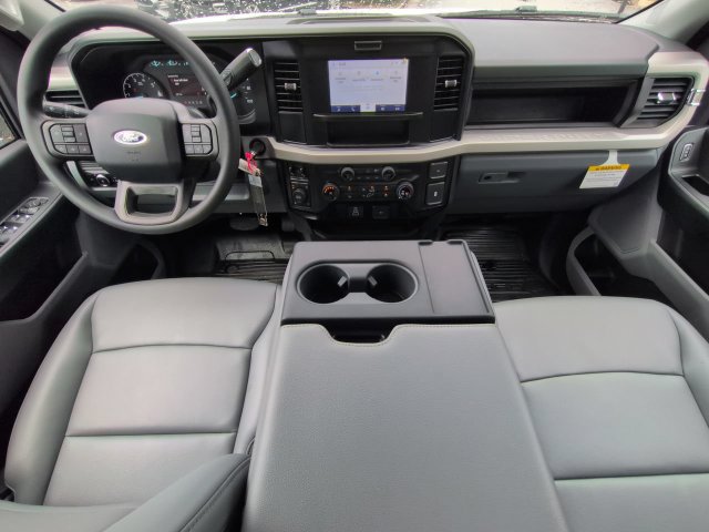 New 2026 Ford F250 XL w/ XL Chrome Package AWD/4WD image 15