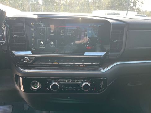 Used 2024 GMC Sierra 1500 Elevation image 17