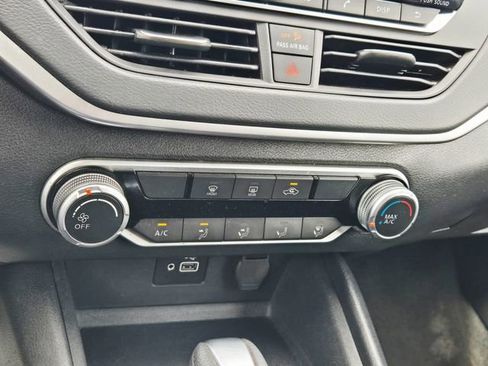 Used 2022 Nissan Altima 2.5 S image 24