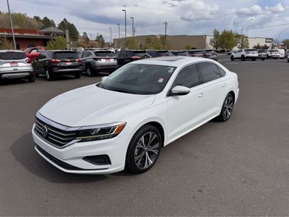 Used 2021 Volkswagen Passat 2.0T SE