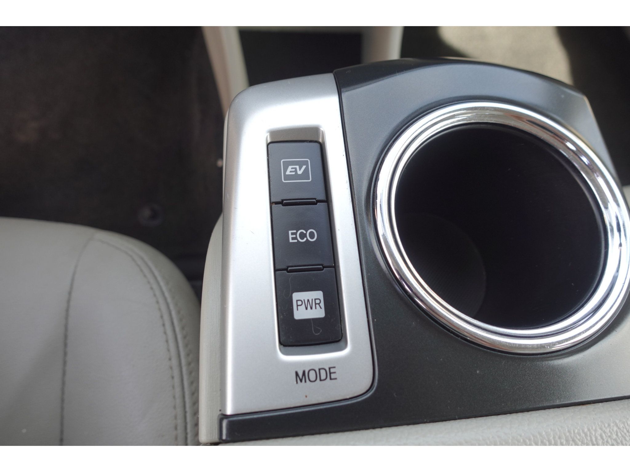 Used 2013 Toyota Prius V Three FWD image 20
